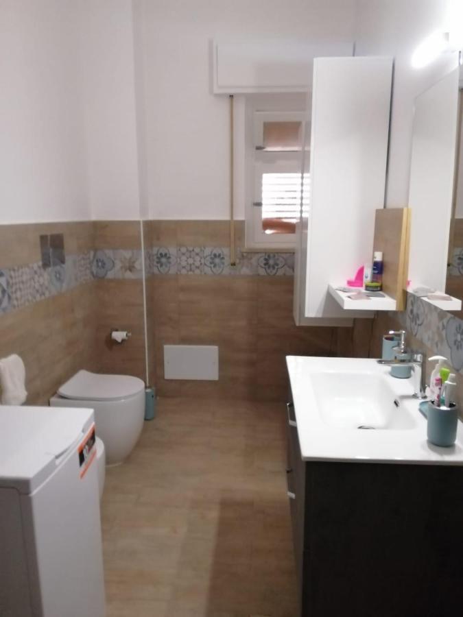 Casa Vacanze Monroe ปาแลร์โม ภายนอก รูปภาพ